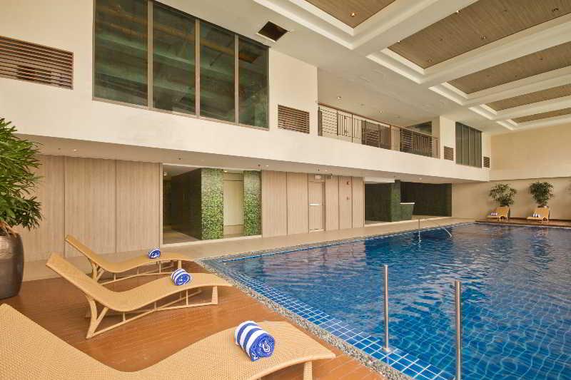 Kl Serviced Residences Managed By Hii Makati City Exterior photo