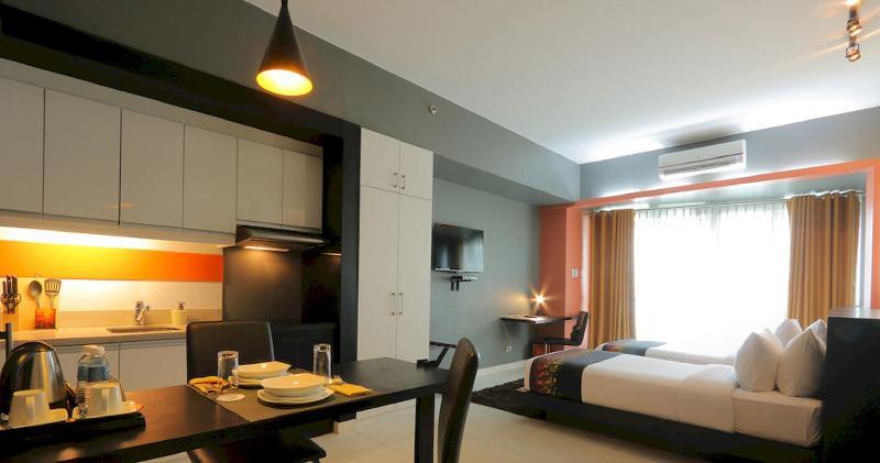 Kl Serviced Residences Managed By Hii Makati City Exterior photo